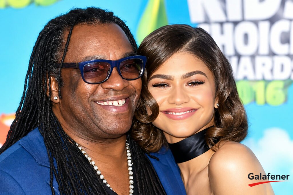 Zendaya mit ihrem Vater Kazembe Ajamu